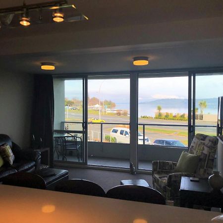 Getaway At The Lake. Lac Taupo Extérieur photo